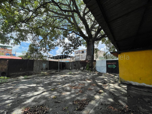 Local En Alquiler A Pie De Calle En Zona Centro De Maracay Excelente Para Taller, Venta De VehĂculos. Nela 25-3853