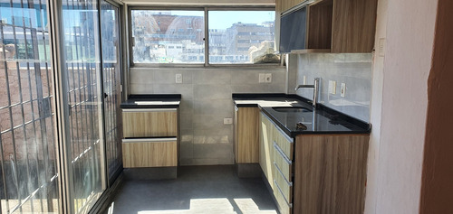 Imagen 2 de 14 de Penthouse De Un Dormitorio Frente Al Banco Hipotecario