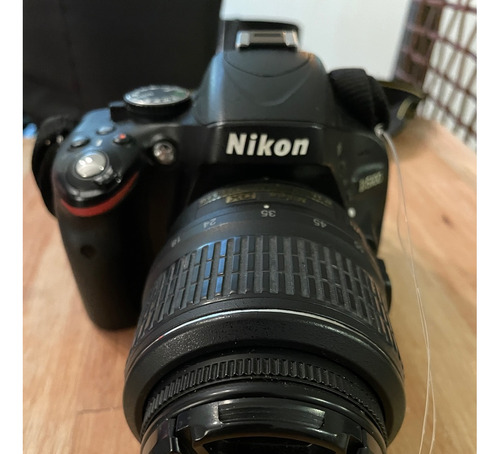 Nikon D5100 - 18/55mm - Color  Negro