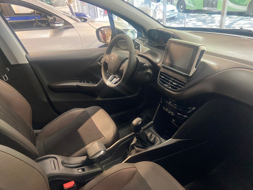 Imagen 8 de 15 de Peugeot 2008 Feline 1.6 16v