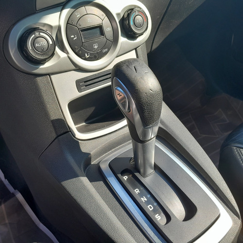 Ford Fiesta 1.6 16v Se Flex Powershift 5p