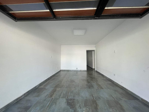 Excelente Casa, Totalmnte Reciclada!! Super Categoría!!!