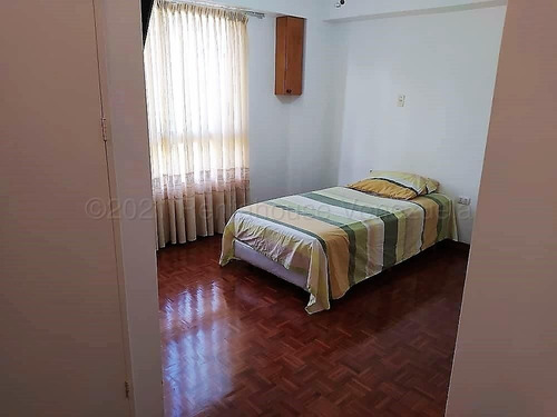 Imagen 6 de 19 de Los Samanes Apartamento En Venta 21-17725
