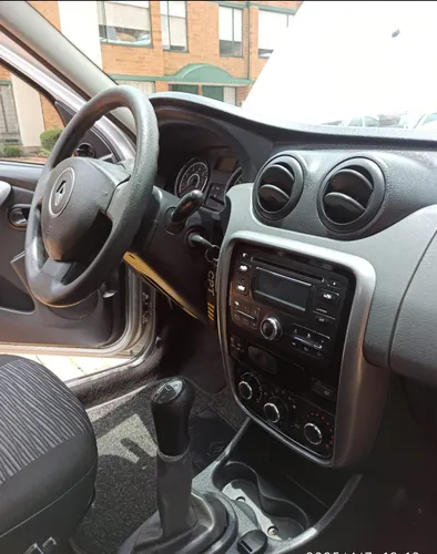 Renault Logan 1.6 Expression Fii