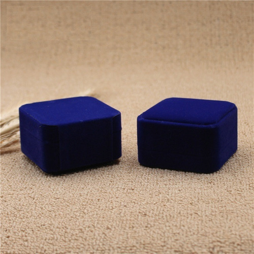 Imagen 5 de 6 de Set 2 Cajas De Terciopelo Anillo Aros Joyas Azul 7x7x4cm