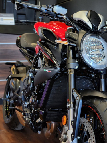 Imagen 19 de 25 de Moto Mv Agusta Dragster 800 Rosso Roja