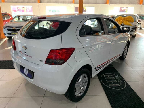 Imagem 5 de 15 de Chevrolet Onix Ls 1.0 Mecanico _4p_ 2016
