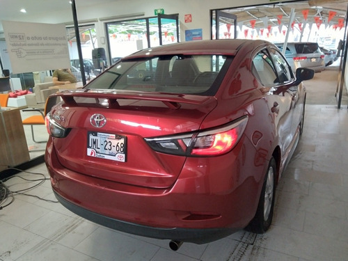 Imagen 9 de 13 de Toyota Yaris 1.5 R Le At 2016