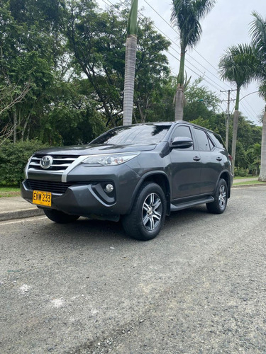 Toyota Fortuner 2.7l