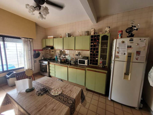 Casa En Venta En Lanus Este