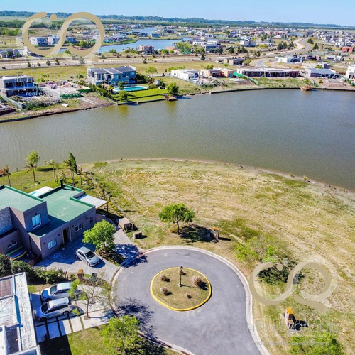 Imagen 2 de 17 de Lote Al Lago 1240m2 / Área 6 - San Sebastián
