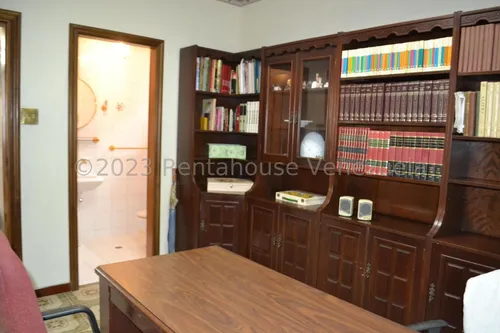 Casa En Venta, Urb. El Marques