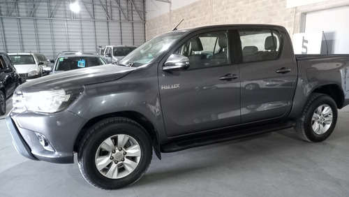 Toyota Hilux 2.8 Cd Srv 177cv 4x4 At 2018