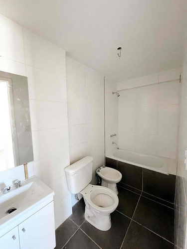 Imagen 10 de 18 de Venta Departamento 1 Dormitorio Con Balcón - San Juan 3200 - Echesortu