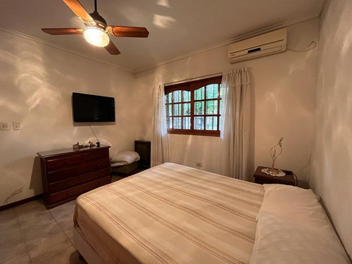 Imagen 11 de 26 de Casa En Venta En Excelente Estado En Burzaco