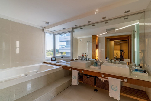 Imagen 16 de 28 de Apartamento 3 Dormitorios En Playa Brava, Punta Del Este - Indigo