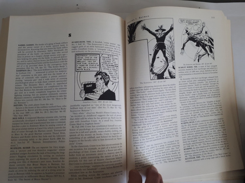 The Encyclopedia Of Comic Book Heroes Vol. 1 Batman Libro (Usado)