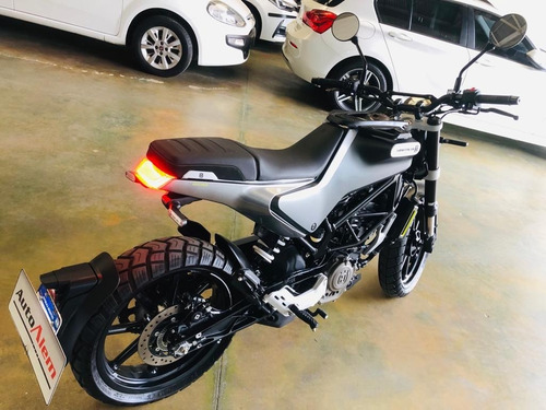 Imagen 6 de 18 de Husqvarna Svartpilen 200 2021