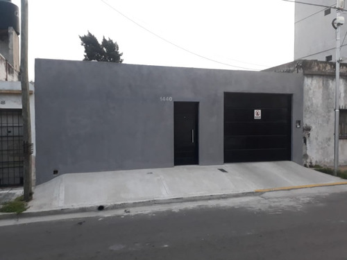 Cochera En Venta En Lanus Oeste