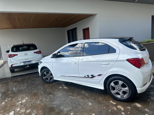Chevrolet Onix 1.4 Effect 5p