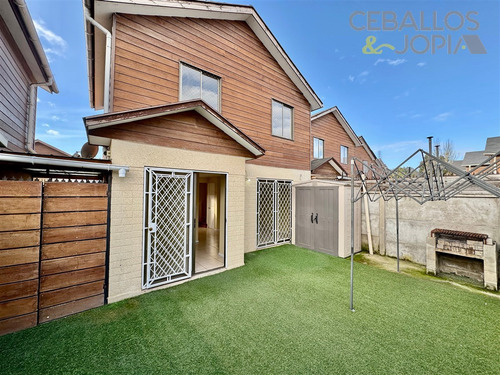 Casa En Venta De 3 Dorm. En Villa Alemana