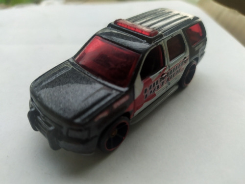 Hot Wheels '07 Chevy Tahoe Tm Gm Policial Negro Blanco