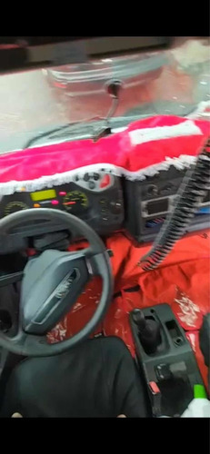 Imagem 3 de 5 de Iveco Cursor 330