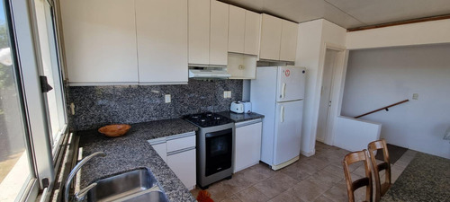 Venta Casa 4 Dormitorios Con Piscina Y Gran Fondo En Solanas