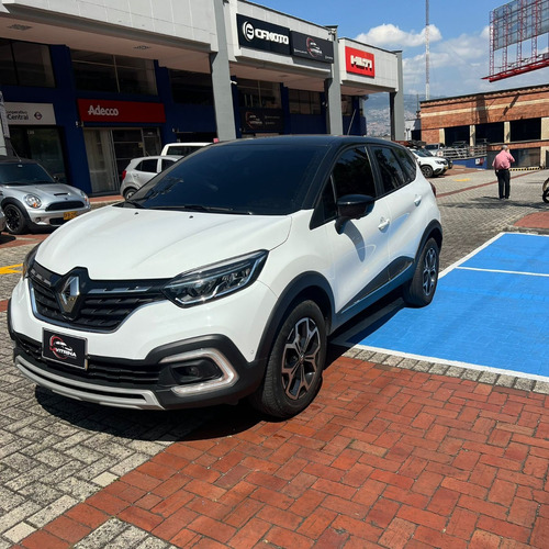 Renault Captur 1.3 T Iconic Cvt