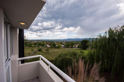 Complejo De 4 Cabañas A La Venta En V. Santa Cruz Del Lago