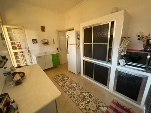 Imagem 4 de 30 de Vende Terreno Com 3 Casas Na Rua Parintins, Praça Seca. - Ca00141 - 34608432