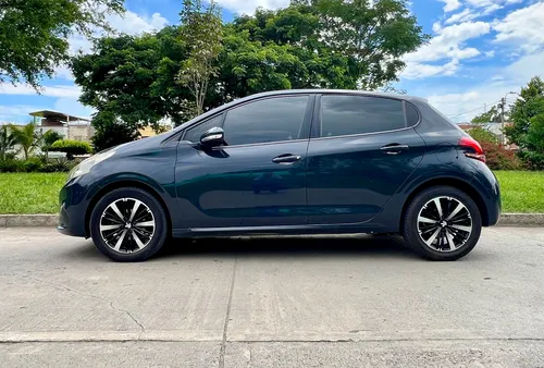 Peugeot 208 1.6 Allure Vti