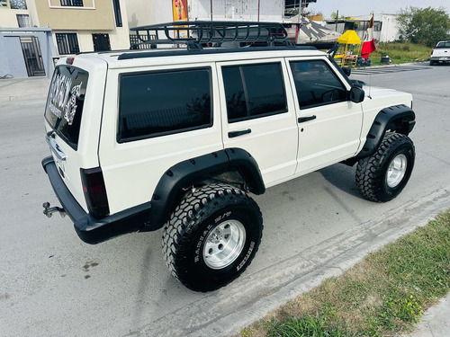 Jeep Cherokee Cherokee Sport 4x4 At