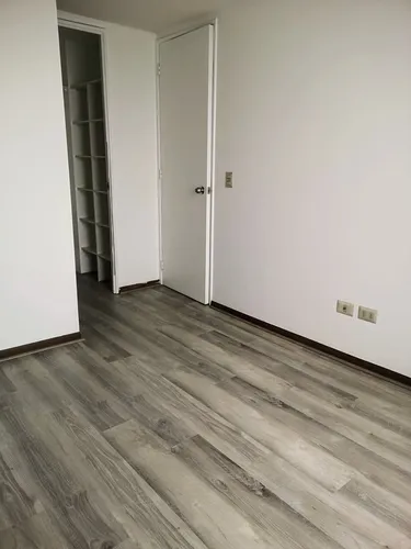 Vende Departamento Excelente Conectividad
