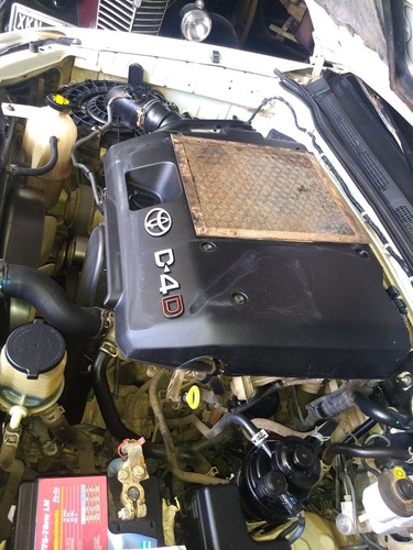 Toyota Hilux 2.5 Cd Dx Pack 120cv 4x2 - H3 2015