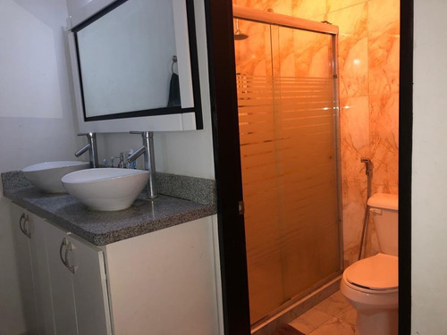 Imagen 10 de 13 de Zulay Robles Vende Twonhouses En Conjunto Residencial Manantial. San Diego