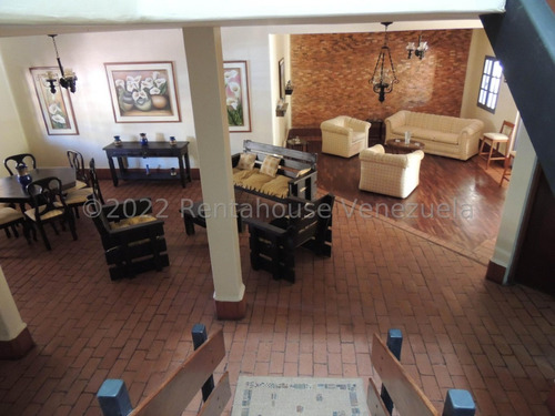 Townhouse En Alquiler Ubicado En Altos De Guataparo Valencia Carabobo 23-24556, Eloisa Mejia