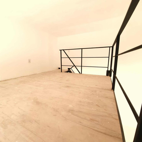 Vendo Apto Tipo Loft Reciclado, Ubicado En Barrio Aguada!!