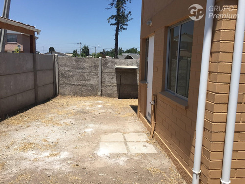 Casa En Venta De 3 Dorm. En Buín