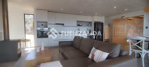 Casa Moderna. Rocas Del Mar Los Molles 3d 2b 5804 M2