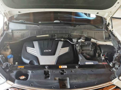 Imagen 9 de 10 de Hyundai Santa Fe 2016 V6 4x4 Automático