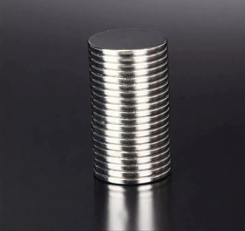 Imagen 4 de 4 de Imán De Neodimio 20 X 2mm Ultrapotente Niquelado