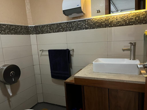 Del Valle, Edificio De Oficinas, En Venta