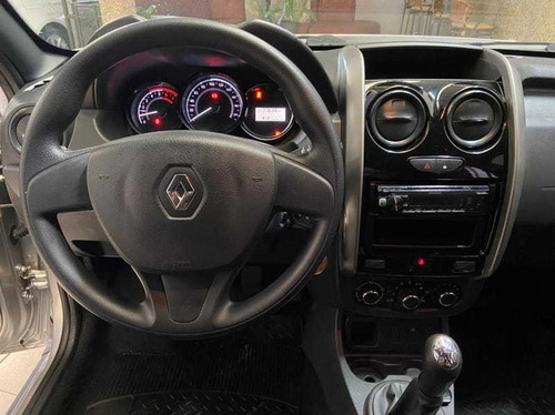 Imagem 8 de 12 de Renault Oroch 16 4x2