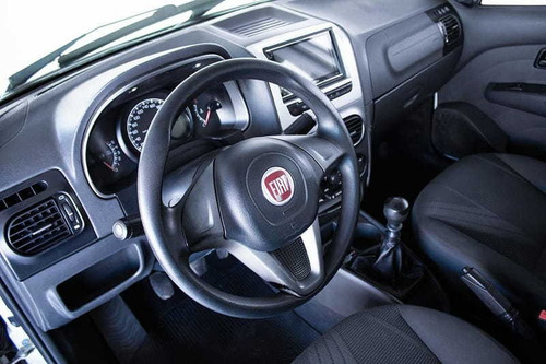 Imagem 9 de 13 de Fiat Palio Week. Attractive 1.4 Fire 8v 2016