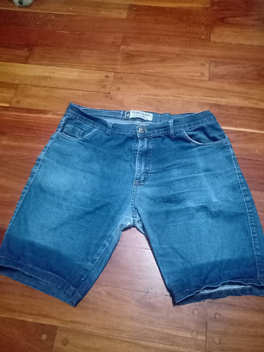 Bermuda Jean Talle Xl Con Detalle Pantalón Corto 