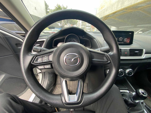 Imagen 9 de 11 de Mazda 3 2017 2.5 I Touring Mt