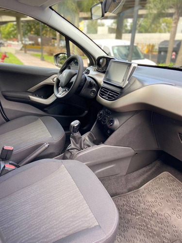 Imagen 11 de 14 de Peugeot 2008 Allure 1.6 Madero Motors 2022