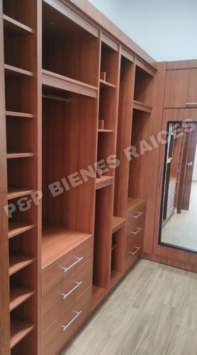 Hermosa Casa Por Estrenar Totalmente Independiente Y Para Entrega Inmediata, En El Valle De Los Chillos, A 5 Min. Del Colibrí, En La Urb. Banco De Fomento, Gestionamos Tu Crédito. Acabados De Lujo.