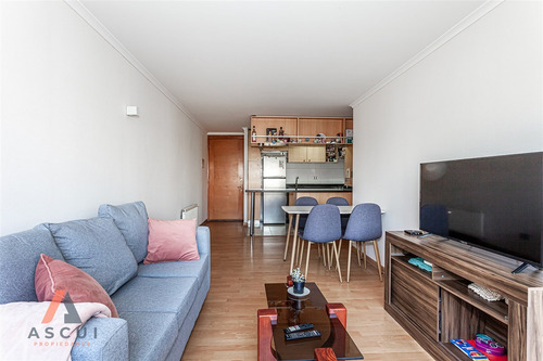 Departamento En Venta De 2 Dorm. En Las Condes